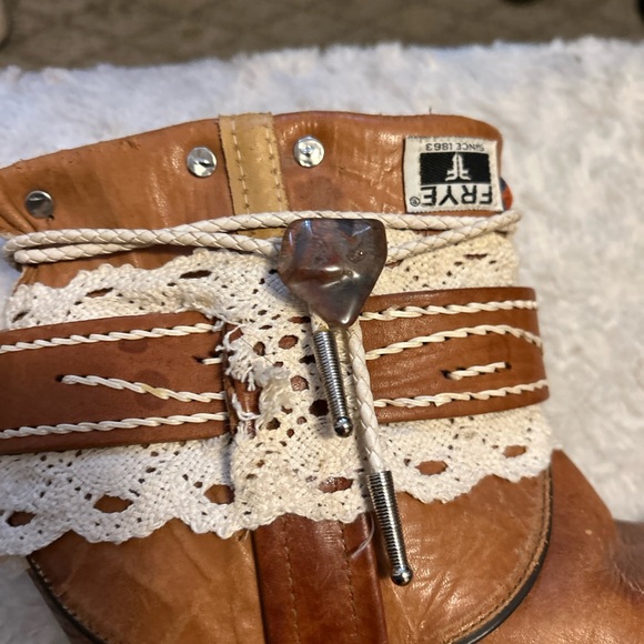 Vintage Frye Handcrafted Boho Booties size 10 M - Picture 11 of 13